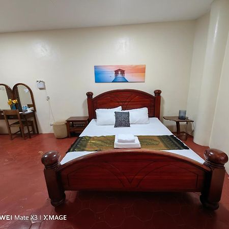 Medellin Seaview Inn ภายนอก รูปภาพ